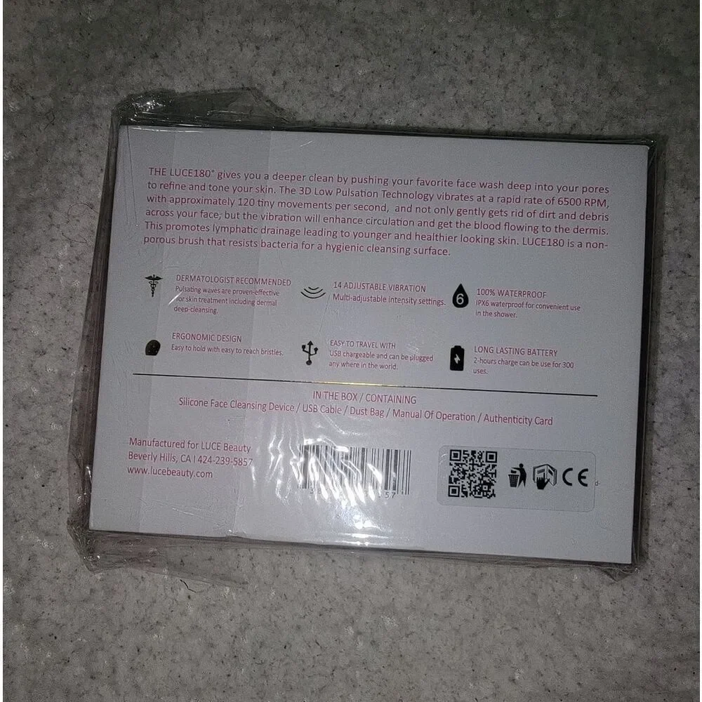 🧼LUCE 180° Facial Cleansing and Anti-Aging Device, Fuschia